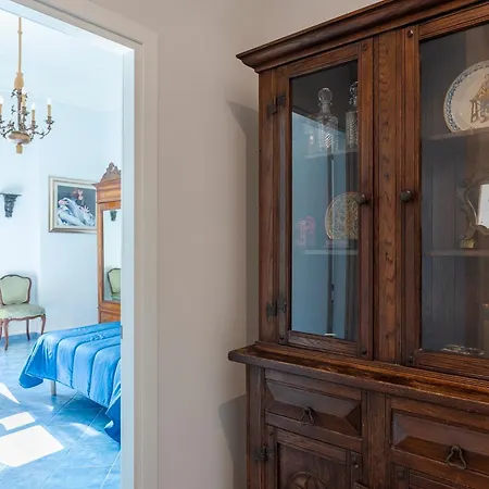 Le Stanze Dei Mille Bed and breakfast 4*