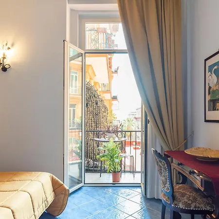 Le Stanze Dei Mille Bed & Breakfast Neapel